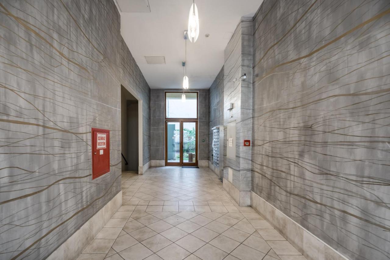 Bpr Timber Loft Home With Balcony Βουδαπέστη Εξωτερικό φωτογραφία