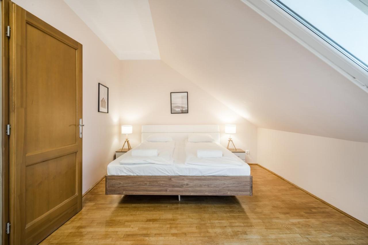 Bpr Timber Loft Home With Balcony Βουδαπέστη Εξωτερικό φωτογραφία