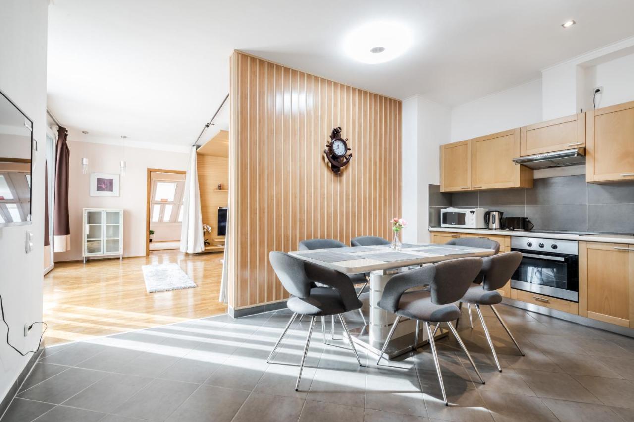 Bpr Timber Loft Home With Balcony Βουδαπέστη Εξωτερικό φωτογραφία